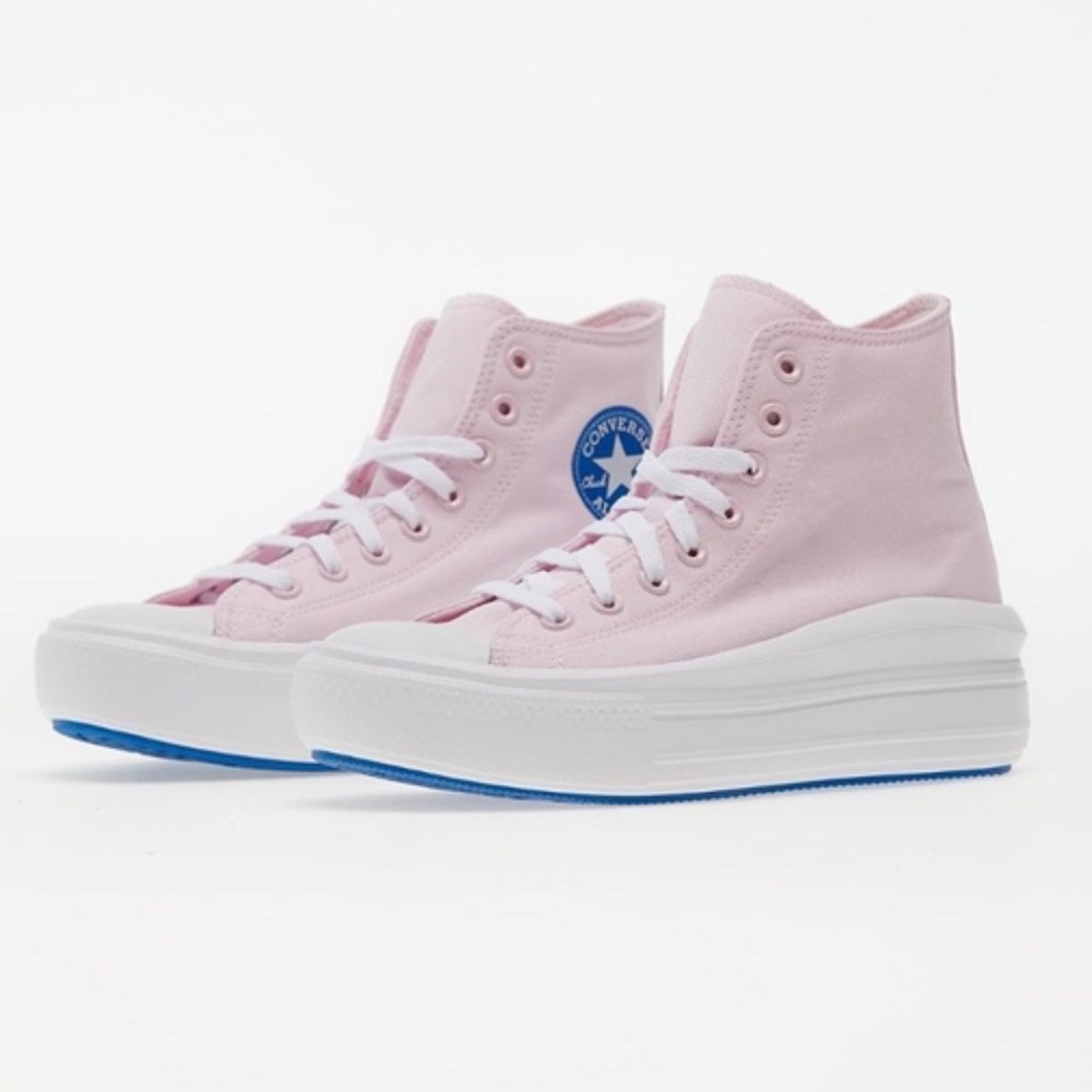 Women's pink platform Chuck taylor all stars converse